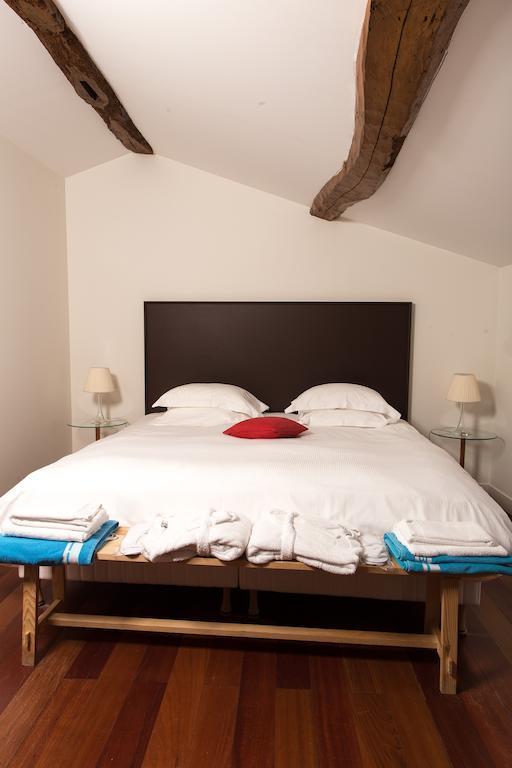 ホテルLes Cinq Sens Du Chateau Mayne Lalande Castelnau-de-Médoc 部屋 写真